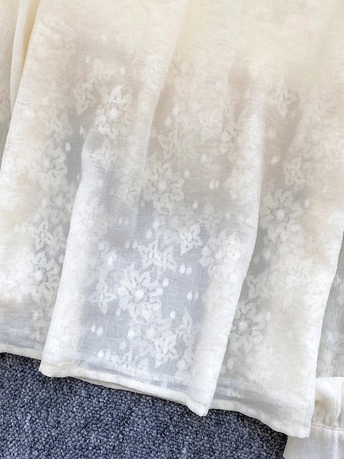 Making appearances blouse BE446 images